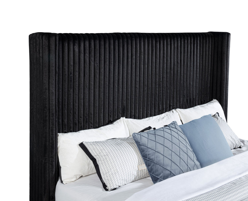 Centergrove Wingback TV Bed