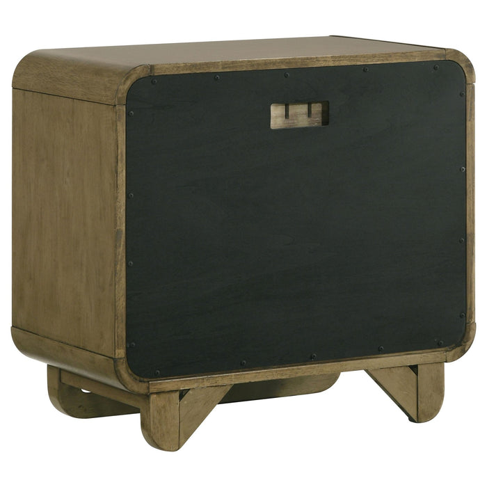 Amsbury Bedroom Set