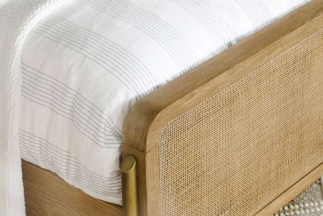 Arini Panel Bed