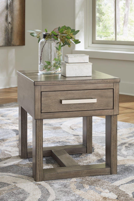 Loyaska End Table - Zara Furniture (Kissimmee,FL)