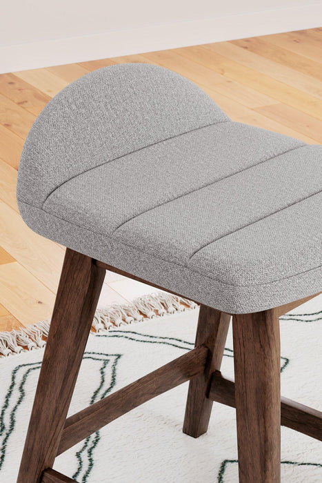 Lyncott Counter Height Bar Stool - Zara Furniture (Kissimmee,FL)