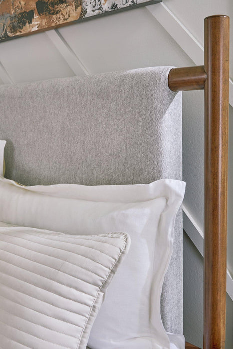 Lyncott Upholstered Bed - Zara Furniture (Kissimmee,FL)