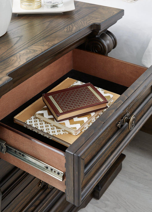 Maylee Bedroom Set - Zara Furniture (Kissimmee,FL)