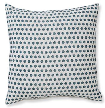 Monique Pillow - Zara Furniture (Kissimmee,FL)
