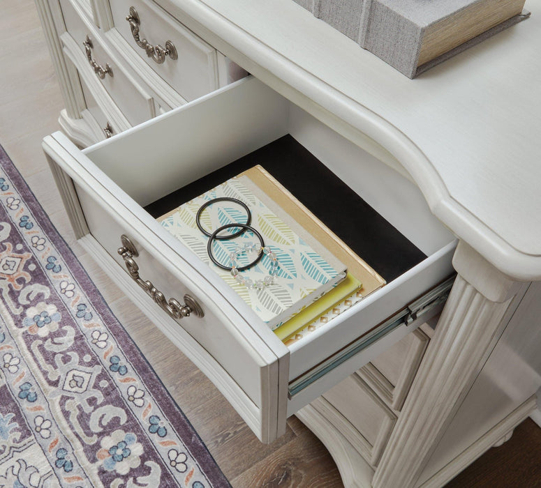 Montelaine Dresser and Mirror - Zara Furniture (Kissimmee,FL)
