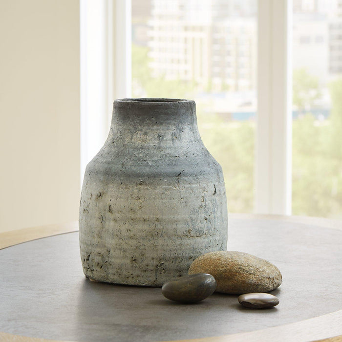 Moorestone Vase - Zara Furniture (Kissimmee,FL)