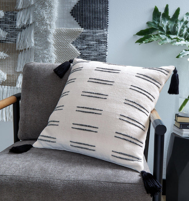 Mudderly Pillow (Set of 4) - Zara Furniture (Kissimmee,FL)