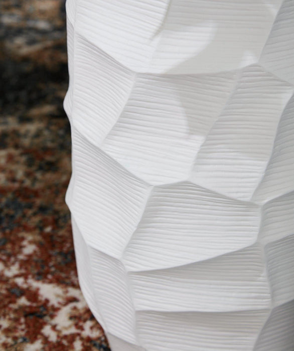 Patenleigh Vase - Zara Furniture (Kissimmee,FL)