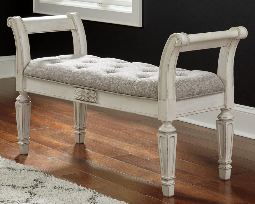 Realyn Accent Bench - Zara Furniture (Kissimmee,FL)