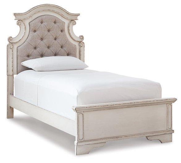 Realyn Bed - Zara Furniture (Kissimmee,FL)