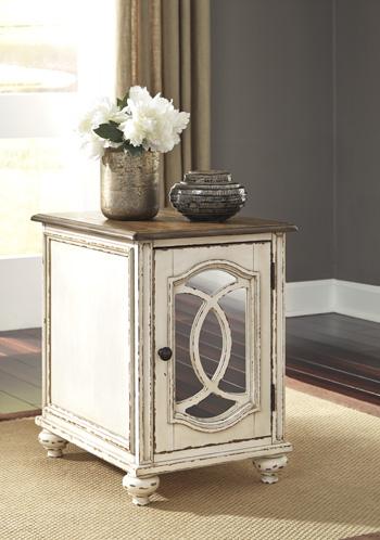 Realyn Chairside End Table - Zara Furniture (Kissimmee,FL)