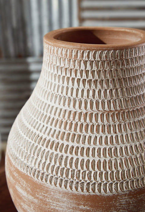 Reclove Vase - Zara Furniture (Kissimmee,FL)