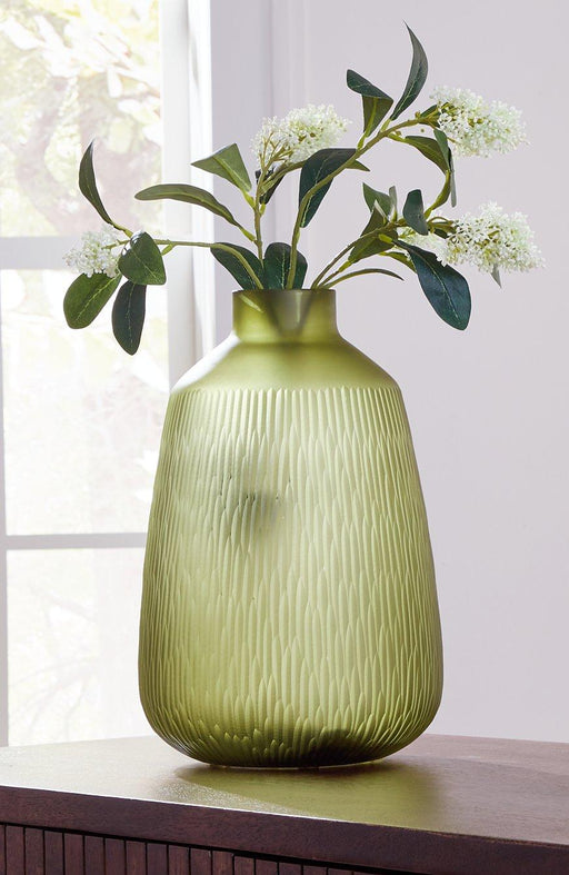 Scottyard Vase - Zara Furniture (Kissimmee,FL)
