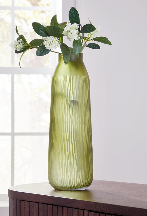 Scottyard Vase - Zara Furniture (Kissimmee,FL)
