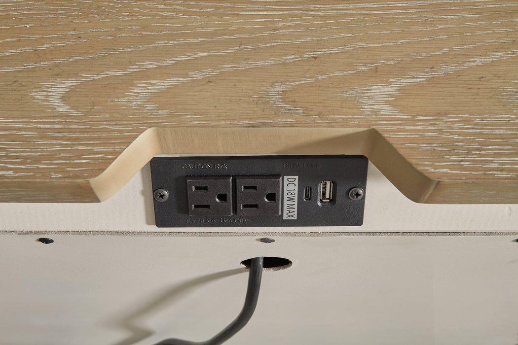 Shaybrock Nightstand - Zara Furniture (Kissimmee,FL)