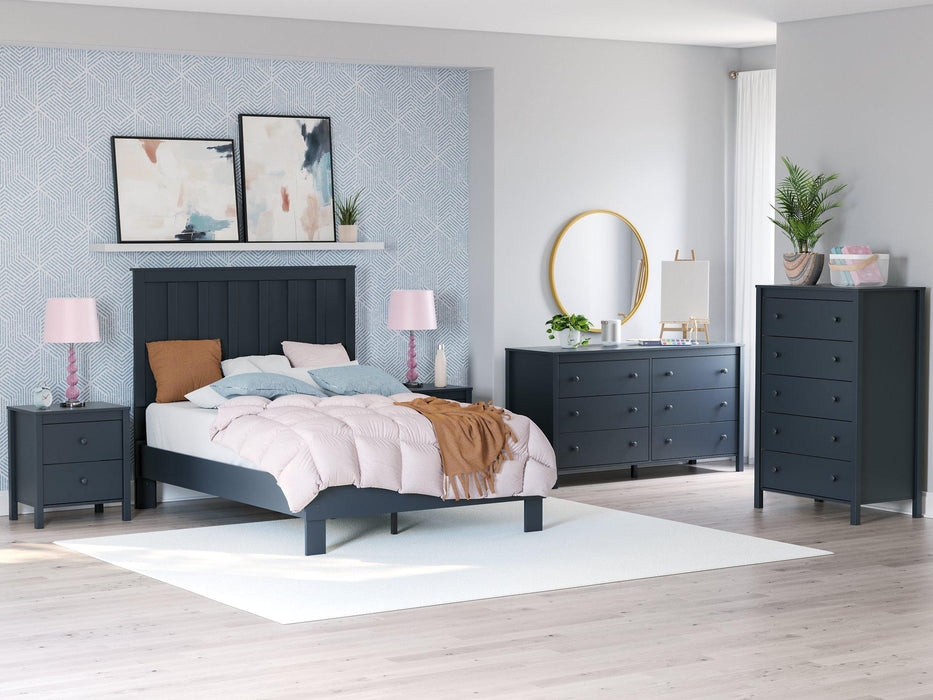 Simmenfort Chest of Drawers - Zara Furniture (Kissimmee,FL)