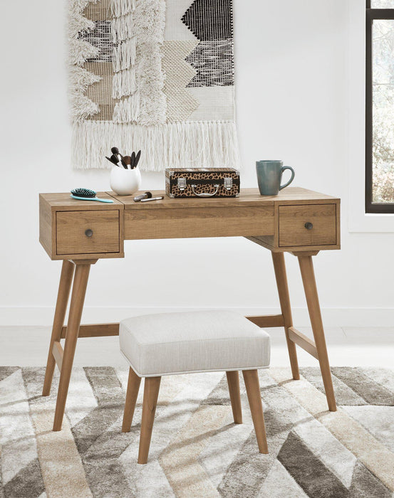 Thadamere Vanity with Stool - Zara Furniture (Kissimmee,FL)