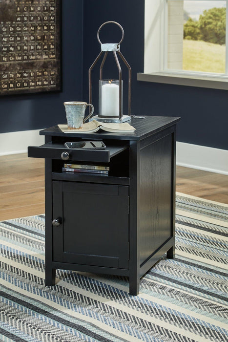 Treytown Chairside End Table - Zara Furniture (Kissimmee,FL)