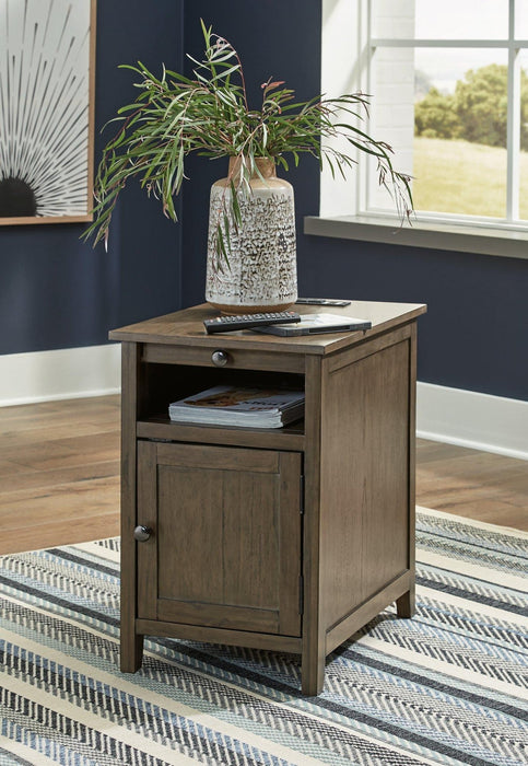 Treytown Chairside End Table - Zara Furniture (Kissimmee,FL)