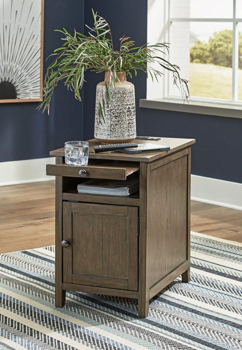 Treytown Chairside End Table - Zara Furniture (Kissimmee,FL)