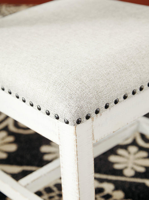 Valebeck Dining Chair - Zara Furniture (Kissimmee,FL)