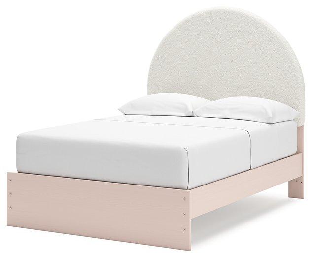 Wistenpine Upholstered Bed - Zara Furniture (Kissimmee,FL)