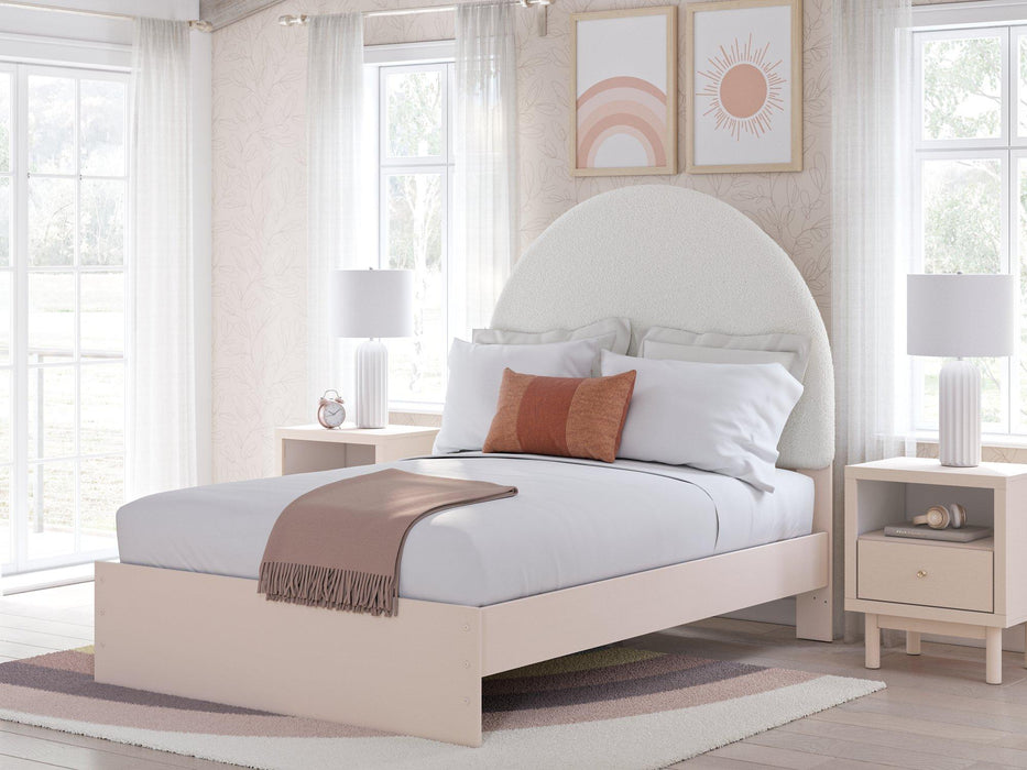 Wistenpine Upholstered Bed - Zara Furniture (Kissimmee,FL)