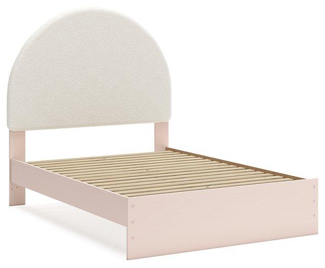Wistenpine Upholstered Bed - Zara Furniture (Kissimmee,FL)