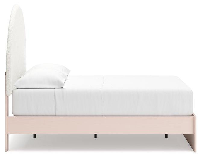Wistenpine Upholstered Bed - Zara Furniture (Kissimmee,FL)