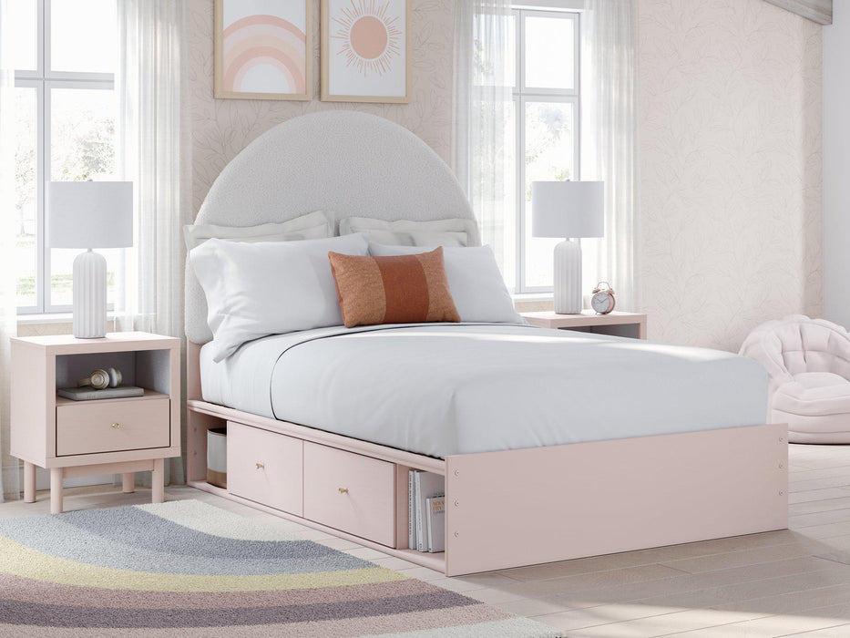 Wistenpine Upholstered Bed with Storage - Zara Furniture (Kissimmee,FL)