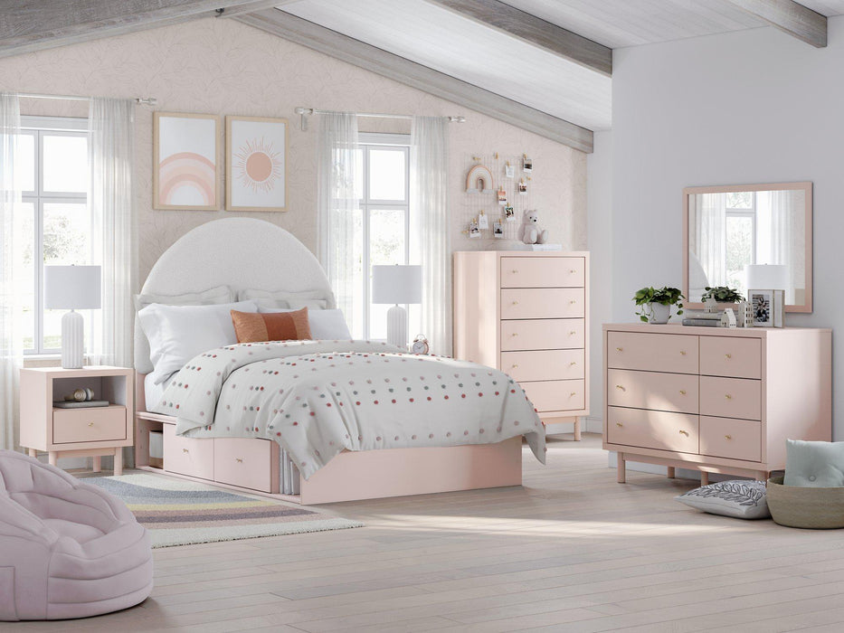 Wistenpine Upholstered Bed with Storage - Zara Furniture (Kissimmee,FL)
