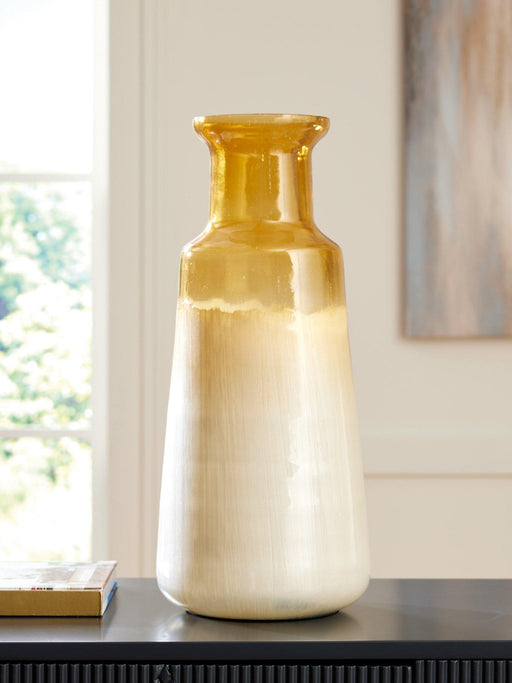 Wynburg Vase - Zara Furniture (Kissimmee,FL)